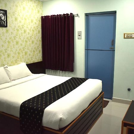 Apple Park Annexe Hotel Tiruchirappalli Eksteriør billede