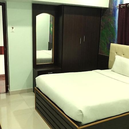 Apple Park Annexe Hotel Tiruchirappalli Eksteriør billede